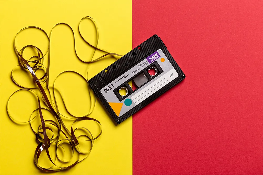 Audio cassette with unwound tape